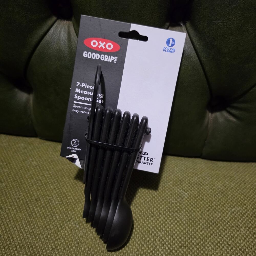 OXO Good Grips 7 Piece Measuring Spoon Set New Black with scraper